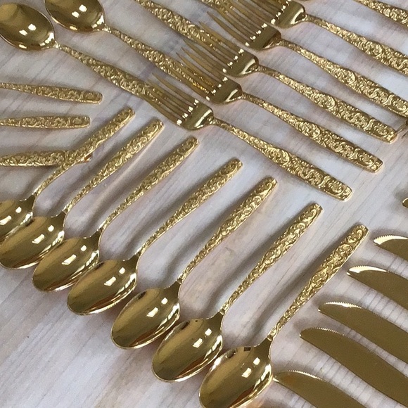 International Silver Company | Dining | Vintage Americana Golden ...